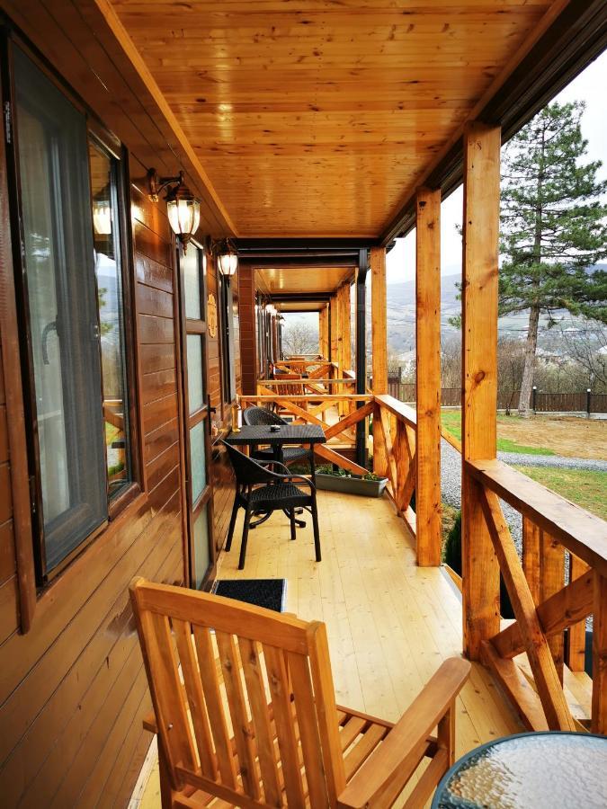 Chateau Ateni Cottages ゴリ エクステリア 写真